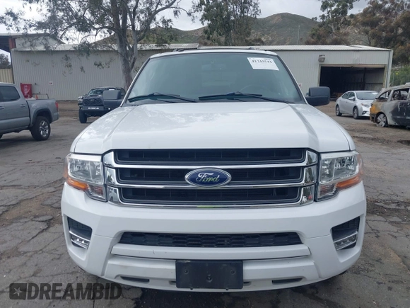 2016 Ford Expedition EL XLT with VIN 1FMJK1HT1GEF29369, listed as a IAAI auction lot 41743544 with 121,098 mi miles. Bid and sale history available at carsss.com. Image 6.