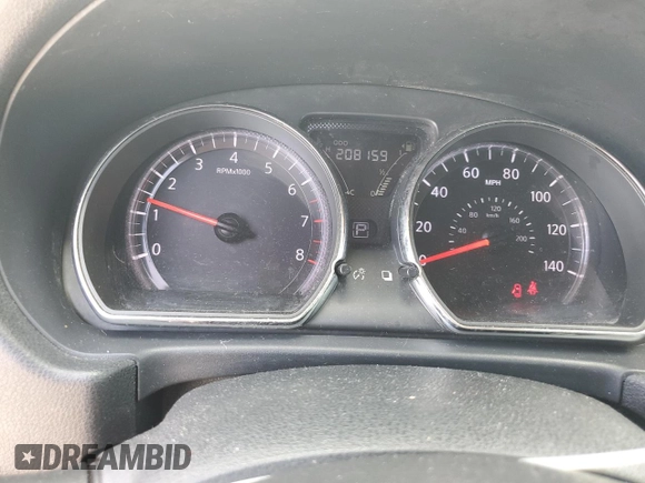 2016 Nissan Versa SV z VIN 3N1CN7AP3GL886513, wystawiony jako Copart lot #63655195 z przebiegiem 208 159 mil mil oraz Szkoda całkowita • Salvage title. Historia ofert i sprzedaży dostępna na DreamBid. Obrazek 9.