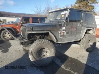 1998 Jeep Wrangler Sahara z VIN 1J4FY49SXWP794546, wystawiony jako Copart lot #41441885 z przebiegiem Nie podano mil oraz Szkoda całkowita • Salvage title. Historia ofert i sprzedaży dostępna na DreamBid. Obrazek 1.