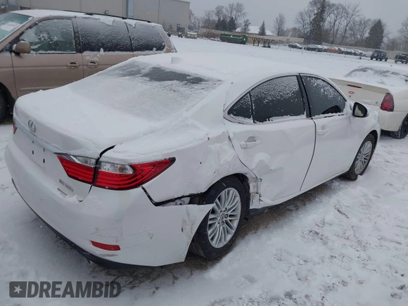 2015 Lexus ES with VIN JTHBK1GG1F2193282, listed as a IAAI auction lot 41238440 with 66,433 mi miles. Bid and sale history available at carsss.com. Image 4.
