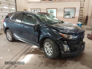 2019 Chevrolet Equinox LT z VIN 3GNAXUEV9KL319387, wystawiony jako IAAI lot #40875475 z przebiegiem 103 016 mil mil oraz . Historia ofert i sprzedaży dostępna na DreamBid. Obrazek 1.