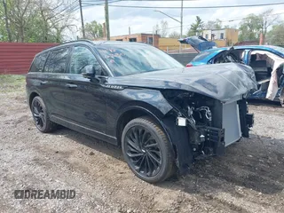 2025 Lincoln Aviator Reserve with VIN 5LM5J7XC6SGL10216, listed as a IAAI auction lot 42186243 with 144 mi miles and . Bid and sale history available at DreamBid. Image 1.