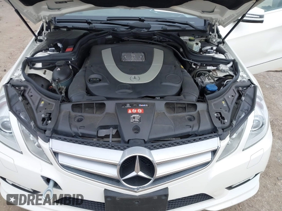 2011 Mercedes-Benz E-Class E 550 with VIN WDDKK7CF7BF108732, listed as a IAAI auction lot 41592820 with 53,640 mi miles. Bid and sale history available at carsss.com. Image 10.