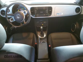 2015 Volkswagen Beetle 1.8T with VIN 3VW517AT3FM800881, listed as a Copart auction lot 87896105 with 30,315 mi miles and Salvage title. Bid and sale history available at DreamBid. Image 8.