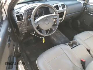 2010 Chevrolet Colorado Work Truck z VIN 1GCCSBD98A8136861, wystawiony jako Copart lot #47518715 z przebiegiem 120 339 mil mil oraz Czysty tytuł • Clean title. Historia ofert i sprzedaży dostępna na DreamBid. Obrazek 8.
