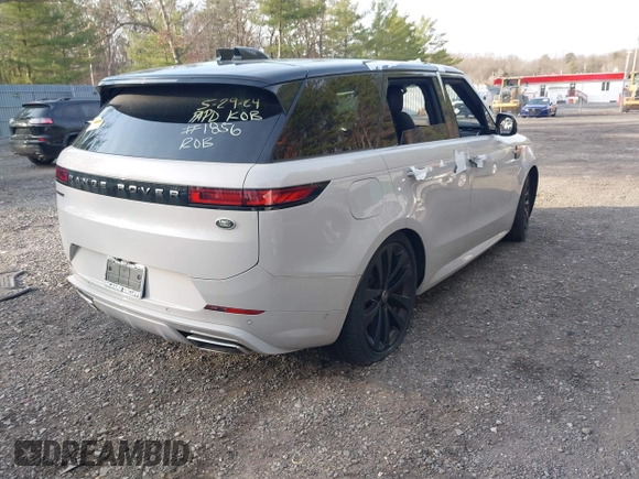 2023 Land Rover Range Rover Sport SE Dynamic with VIN SAL1L9FU4PA140673, listed as a IAAI auction lot 39552637 with 12,557 mi miles. Bid and sale history available at carsss.com. Image 4.