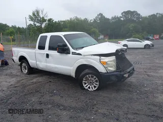 2015 Ford F-250 XLT with VIN 1FT7X2B64FEB25893, listed as a IAAI auction lot 42430677 with 290,675 mi miles and . Bid and sale history available at DreamBid. Image 1.