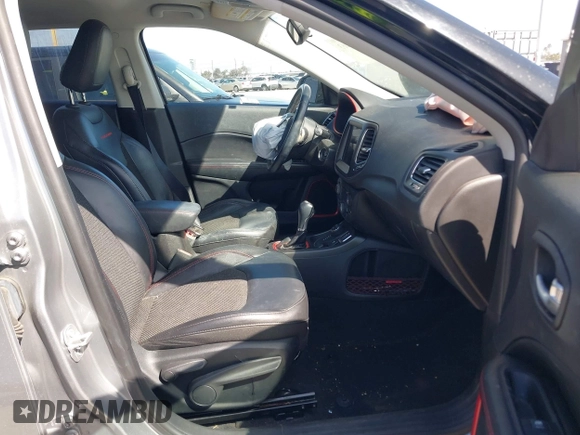 2019 Jeep Compass Trailhawk with VIN 3C4NJDDBXKT627350, listed as a IAAI auction lot 41803263 with 63,768 mi miles and . Bid and sale history available at DreamBid. Image 5.