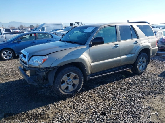 2006 Toyota 4Runner SR5 z VIN JTEBU14R660081036, wystawiony jako IAAI lot #41390193 z przebiegiem 242 999 mil mil oraz . Historia ofert i sprzedaży dostępna na DreamBid. Obrazek 18.