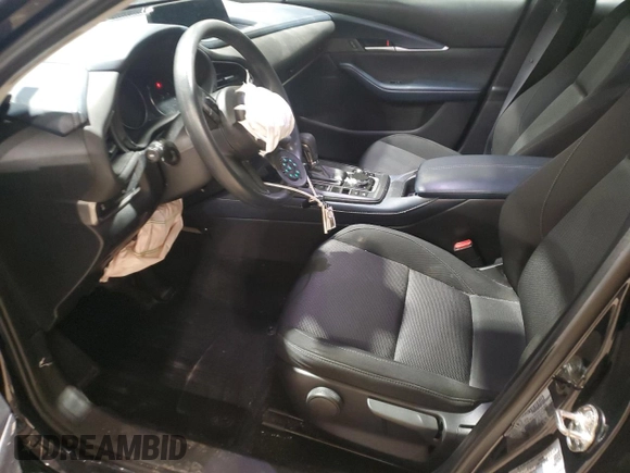 2021 Mazda CX-30 S z VIN 3MVDMBAL9MM217168, wystawiony jako Copart lot #52681535 z przebiegiem 32 266 mil mil oraz Szkoda całkowita • Salvage title. Historia ofert i sprzedaży dostępna na DreamBid. Obrazek 7.