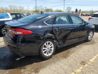 2020 Ford Fusion SE with VIN 3FA6P0HD9LR165245, listed as a Copart auction lot 54860845 with 33,319 mi miles and Non repairable. Bid and sale history available at DreamBid. Image 3.