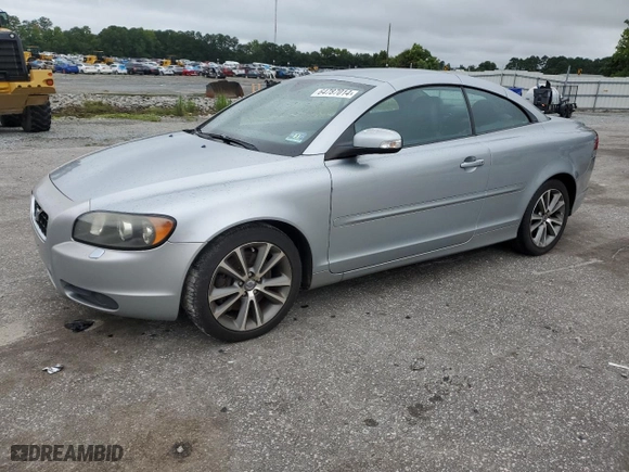 2010 Volvo C70 with VIN YV1672MC8AJ093250, listed as a Copart auction lot 64787014 with 177,856 mi miles and Clean Title. Bid and sale history available at carsss.com. Image 1.