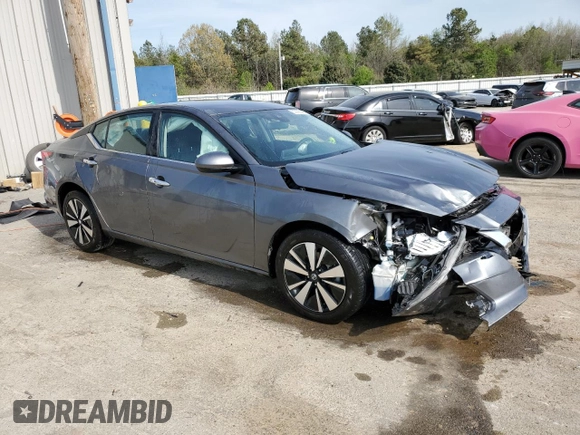 2021 Nissan Altima SV with VIN 1N4BL4DV9MN417824, listed as a Copart auction lot 50983445 with 92,317 mi miles and Salvage Title. Bid and sale history available at carsss.com. Image 4.