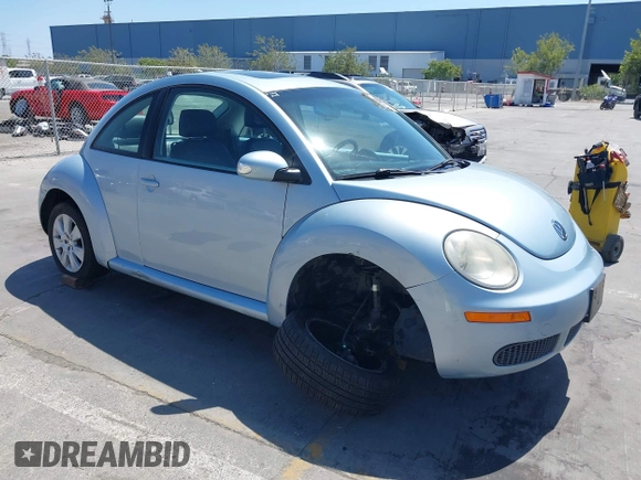 2010 Volkswagen Beetle with VIN 3VWRG3AG8AM013672, listed as a IAAI auction lot 42560543 with 73,258 mi miles and . Bid and sale history available at DreamBid. Image 1.