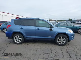 2011 Toyota RAV4 Ltd with VIN 2T3DK4DV4BW062797, listed as a IAAI auction lot 41760456 with 112,232 mi miles. Bid and sale history available at carsss.com. Image 13.