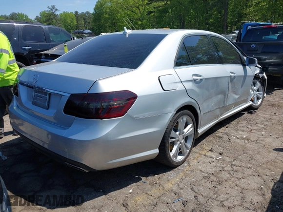 2013 Mercedes-Benz E 350 Luxury with VIN WDDHF5KB4DA707475, listed as a IAAI auction lot 42049839 with 235,862 mi miles and . Bid and sale history available at DreamBid. Image 4.