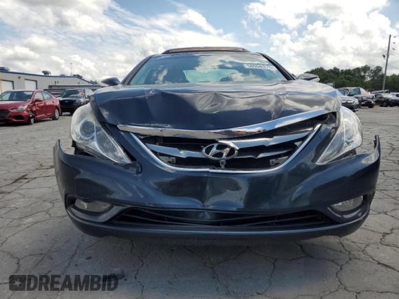 2013 Hyundai Sonata Limited z VIN 5NPEC4AC3DH591172, wystawiony jako Copart lot #58906375 z przebiegiem 171 765 mil mil oraz Szkoda całkowita • Salvage title. Historia ofert i sprzedaży dostępna na DreamBid. Obrazek 5.