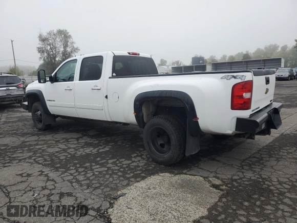 2008 Chevrolet Silverado 3500HD DRW LTZ with VIN 1GCJK33618F206520, listed as a Copart auction lot 77017104 with 132,687 mi miles and Salvage Title. Bid and sale history available at carsss.com. Image 2.