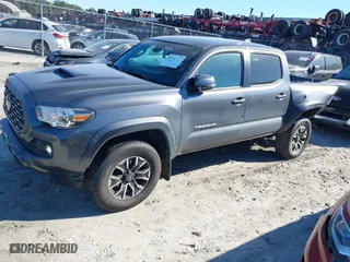 2021 Toyota Tacoma 2WD SR5 with VIN 5TFAZ5CN8MX110631, listed as a IAAI auction lot 40952473 with NaN miles. Bid and sale history available at carsss.com. Image 20.