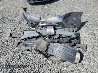 2019 Toyota Sienna LE Auto Access Seat with VIN 5TDKZ3DC1KS009648, listed as a Copart auction lot 52910155 with 68,417 mi miles and Salvage Title. Bid and sale history available at DreamBid. Image 13.