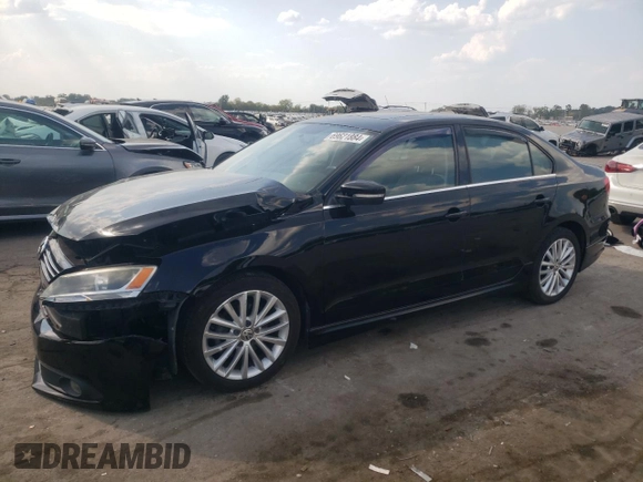 2013 Volkswagen Jetta SEL z VIN 3VWGX7AJ1DM400160, wystawiony jako Copart lot #69621884 z przebiegiem 135 059 mil mil oraz Szkoda całkowita • Salvage title. Historia ofert i sprzedaży dostępna na DreamBid. Obrazek 1.