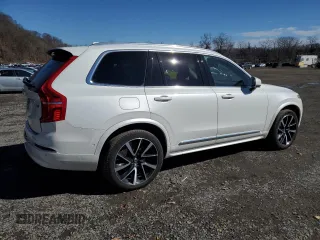2023 Volvo XC90 Plus with VIN YV4062PNXP1980902, listed as a Copart auction lot 49292455 with 18,939 mi miles and Salvage Title. Bid and sale history available at carsss.com. Image 3.