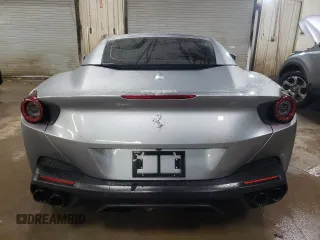 2019 Ferrari Portofino z VIN ZFF89FPA8K0242811, wystawiony jako Copart lot #45493295 z przebiegiem 12 470 mil mil oraz Szkody całkowita. Historia ofert i sprzedaży dostępna na DreamBid. Obrazek 6.
