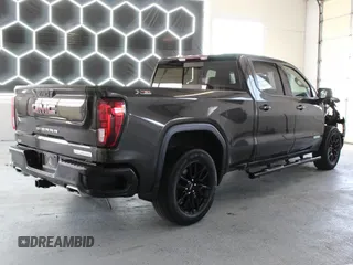 2021 GMC Sierra 1500 Elevation z VIN 1GTU9CET5MZ329337, wystawiony jako Copart lot #55118785 z przebiegiem 82 560 mil mil oraz Szkoda całkowita • Salvage title. Historia ofert i sprzedaży dostępna na DreamBid. Obrazek 3.