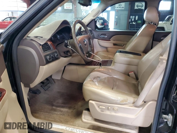 2012 Chevrolet Avalanche LTZ with VIN 3GNTKGE77CG143301, listed as a Copart auction lot 53314605 with 219,944 mi miles and Clean title. Bid and sale history available at DreamBid. Image 7.