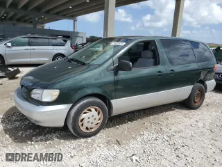 2000 Toyota Sienna CE with VIN 4T3ZF19CXYU224375, listed as a Copart auction lot 51433325 with 147,365 mi miles and Salvage Title. Bid and sale history available at carsss.com. Image 1.