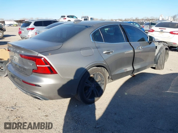 2019 Volvo S60 Inscription with VIN 7JRA22TL9KG001806, listed as a IAAI auction lot 41391582 with 97,189 mi miles. Bid and sale history available at carsss.com. Image 4.