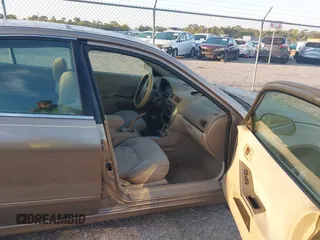 2002 Mitsubishi Galant ES with VIN 4A3AA46G82E159087, listed as a IAAI auction lot 41862347 with 1 mi miles. Bid and sale history available at carsss.com. Image 5.