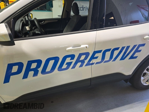 2020 Ford Escape SE z VIN 1FMCU9G66LUB14805, wystawiony jako IAAI lot #42388285 z przebiegiem 50 819 mil mil oraz . Historia ofert i sprzedaży dostępna na DreamBid. Obrazek 14.