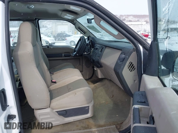 2008 Ford Super Duty F-250 SRW XL with VIN 1FTSX21598EC82566, listed as a IAAI auction lot 41617538 with 166,479 mi miles. Bid and sale history available at carsss.com. Image 5.