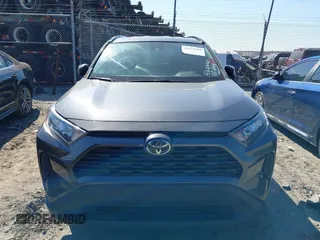 2020 Toyota RAV4 LE with VIN 2T3H1RFV3LC074165, listed as a IAAI auction lot 41679386 with 89,198 mi miles. Bid and sale history available at carsss.com. Image 13.