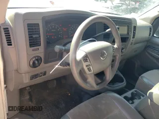 2016 Nissan NV Cargo SV z VIN 1N6BF0LY2GN806554, wystawiony jako Copart lot #68415294 z przebiegiem 93 384 mil mil oraz Szkoda całkowita • Salvage title. Historia ofert i sprzedaży dostępna na DreamBid. Obrazek 8.