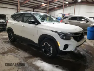 2025 Kia Seltos S with VIN KNDEUCAA0S7696694, listed as a Copart auction lot 42041545 with 4,330 mi miles and Salvage Title. Bid and sale history available at carsss.com. Image 4.
