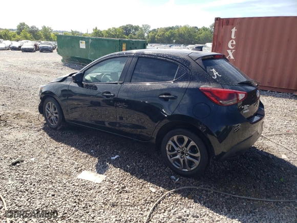 2020 Toyota Yaris Hatchback LE with VIN 3MYDLBJV5LY706391, listed as a Copart auction lot 58711484 with 105,600 mi miles and Salvage Title. Bid and sale history available at carsss.com. Image 2.