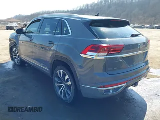 2023 Volkswagen Atlas SEL Premium R-Line с VIN 1V2FE2CA6PC206412, выставлен на аукционе IAAI как лот 41801027 с пробегом 64 898 миль миль и . История ставок и продаж доступна на DreamBid. Изображение 3.