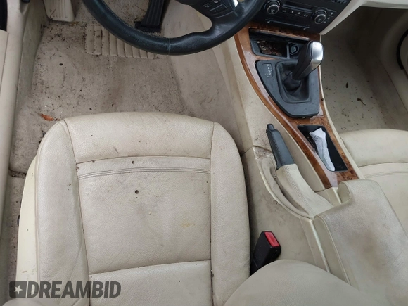 2007 BMW 3 Series 328i с VIN WBAWB33577PV70380, выставлен на аукционе IAAI как лот 40485547 с пробегом Не указан миль и . История ставок и продаж доступна на DreamBid. Изображение 6.