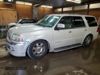 2005 Lincoln Navigator Luxury with VIN 5LMFU28555LJ19347, listed as a Copart auction lot 67631534 with 138,272 mi miles and Clean Title. Bid and sale history available at carsss.com. Image 1.