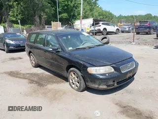 2007 Volvo V70 2.4L with VIN YV1SW612871654320, listed as a IAAI auction lot 42573917 with 349,367 mi miles and . Bid and sale history available at DreamBid. Image 1.