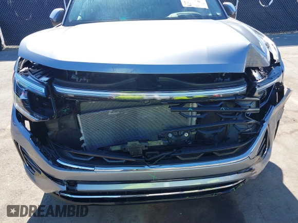 2024 Volkswagen Atlas SEL Premium R-Line с VIN 1V2FR2CA4RC591508, выставлен на аукционе IAAI как лот 41660452 с пробегом 1 783 миль миль и . История ставок и продаж доступна на DreamBid. Изображение 6.