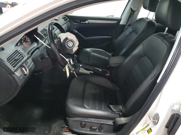 2015 Volkswagen Passat 1.8T Sport with VIN 1VWBT7A31FC050086, listed as a Copart auction lot 88990155 with 140,338 mi miles and Salvage Title. Bid and sale history available at carsss.com. Image 7.