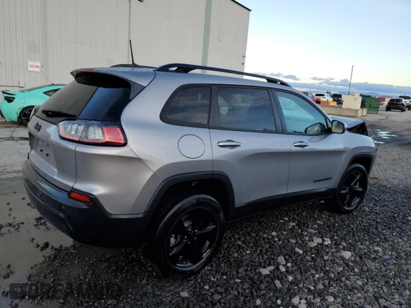 2020 Jeep Cherokee Latitude Plus with VIN 1C4PJMLB1LD560252, listed as a Copart auction lot 87490394 with 7,634 mi miles and Salvage Title. Bid and sale history available at DreamBid. Image 3.