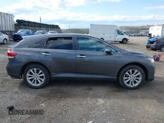 2013 Toyota Venza LE with VIN 4T3ZA3BB3DU070081, listed as a IAAI auction lot 42045521 with 88,152 mi miles. Bid and sale history available at carsss.com. Image 13.