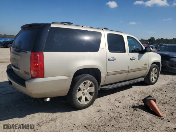 2013 GMC Yukon XL SLT with VIN 1GKS1KE07DR358552, listed as a Copart auction lot 47064535 with 195,880 mi miles and Clean Title. Bid and sale history available at carsss.com. Image 3.