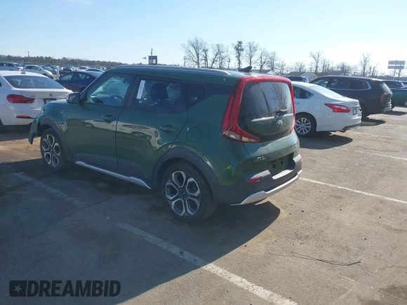 2020 Kia Soul LX with VIN KNDJ23AU2L7045440, listed as a IAAI auction lot 41649565 with 104,930 mi miles. Bid and sale history available at carsss.com. Image 3.