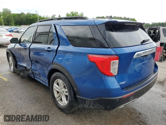 2022 Ford Explorer XLT with VIN 1FMSK7DH7NGC02324, listed as a Copart auction lot 55757885 with 19,078 mi miles and Salvage title. Bid and sale history available at DreamBid. Image 2.