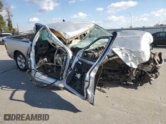 2013 Ram 1500 Big Horn z VIN 1C6RR6GT6DS540728, wystawiony jako Copart lot #82759824 z przebiegiem 309 875 mil mil oraz Szkoda całkowita • Salvage title. Historia ofert i sprzedaży dostępna na DreamBid. Obrazek 4.